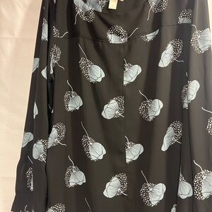 Elegant Black and White Butterfly Print Skirt